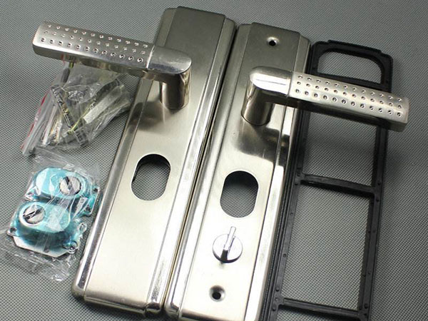 寧海開鎖價(jià)格（配汽車鑰匙）