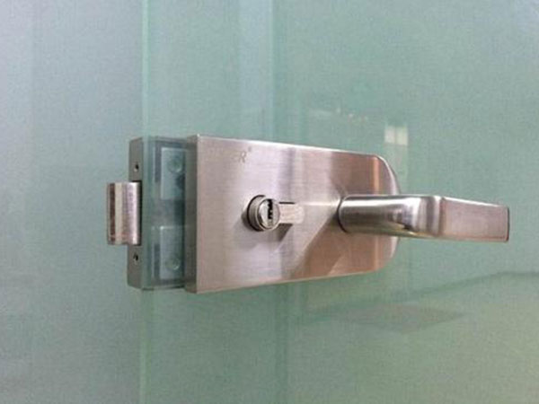 盤龍區(qū)開鎖價錢（換鎖服務(wù)）